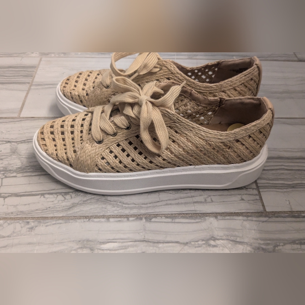 Charles David Reason Rafia Platform Shoe sz 7 Nwob